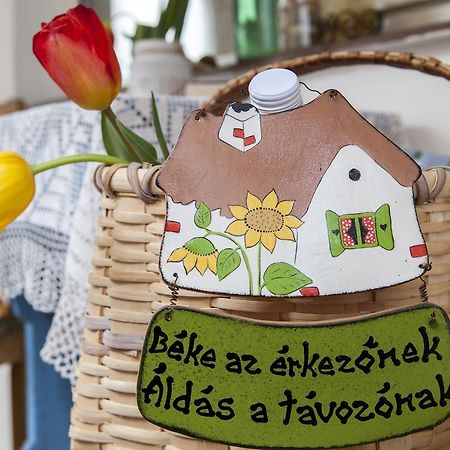 Emese Vendeghaz Noszvaj Hotel Bagian luar foto