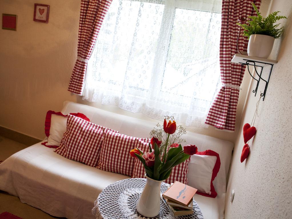 Emese Vendeghaz Noszvaj Hotel Bagian luar foto