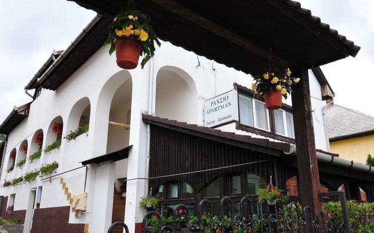 Emese Vendeghaz Noszvaj Hotel Bagian luar foto